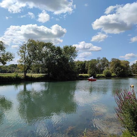 Camping Belle Riviere Chaniers Zewnętrze zdjęcie
