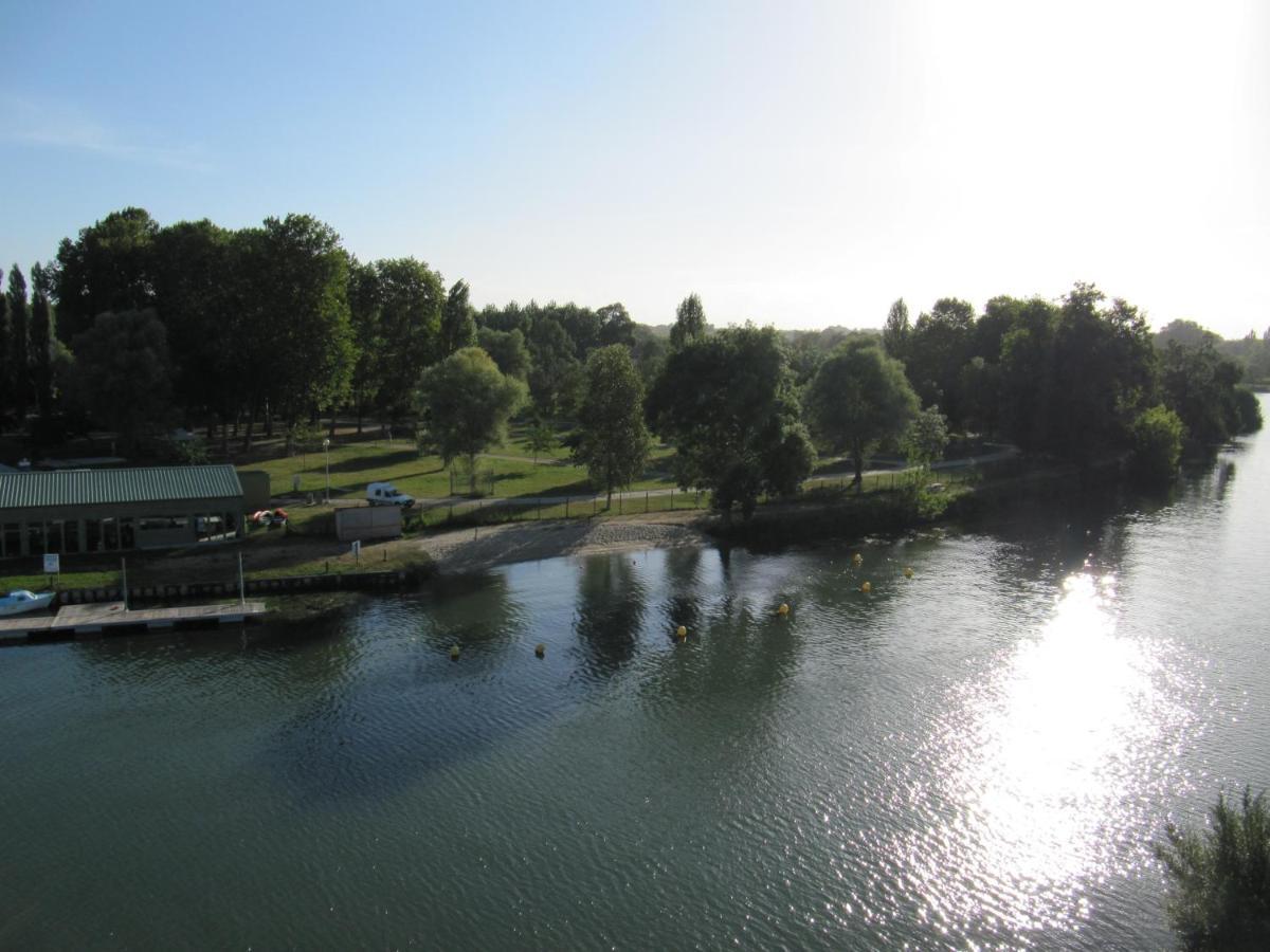 Camping Belle Riviere Chaniers Zewnętrze zdjęcie