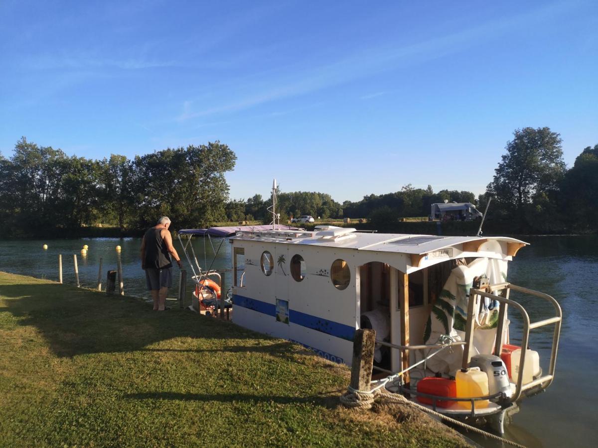 Camping Belle Riviere Chaniers Zewnętrze zdjęcie