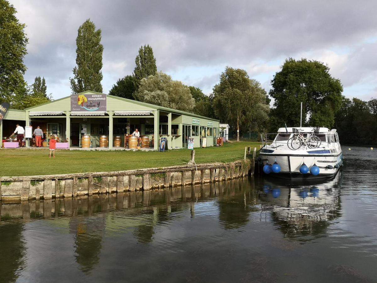 Camping Belle Riviere Chaniers Zewnętrze zdjęcie