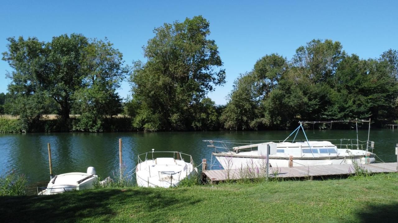 Camping Belle Riviere Chaniers Zewnętrze zdjęcie