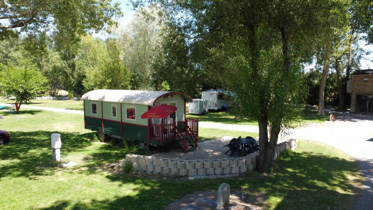 Camping Belle Riviere Chaniers Zewnętrze zdjęcie